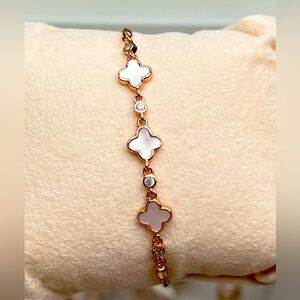 BMP14 Handmade White Mother of Pearl Dainty CLOVER Bracelet 18K Rose Gold S925